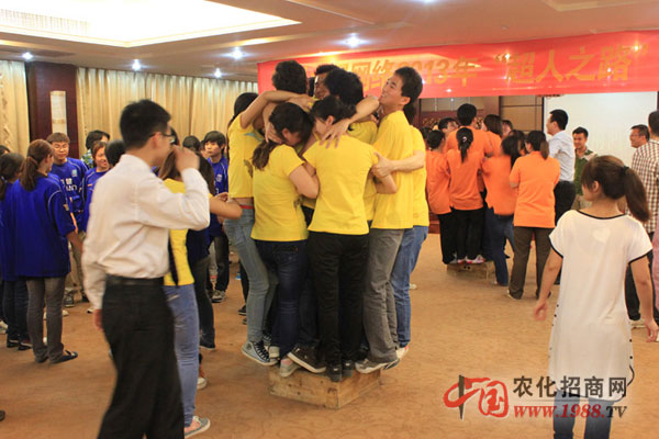 風(fēng)雨同舟讓我明白團(tuán)隊(duì)精神