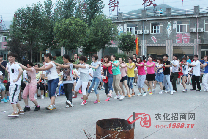 我們的篝火晚會(huì)