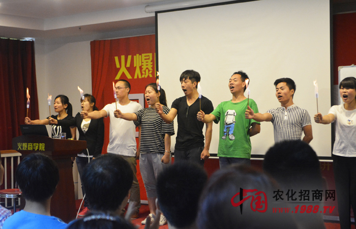 ����һ���ǈF(tu��n)�(du��)������һ����ǈF(tu��n)�(du��)