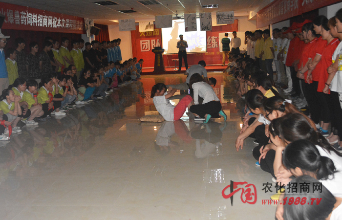 �đѸж����c��ͬ�У�