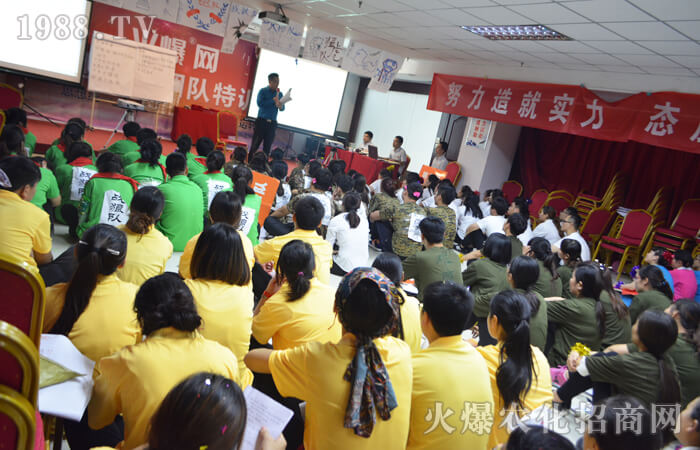 �J(r��n)����Ѩ���ڸж��г��L(zh��ng)