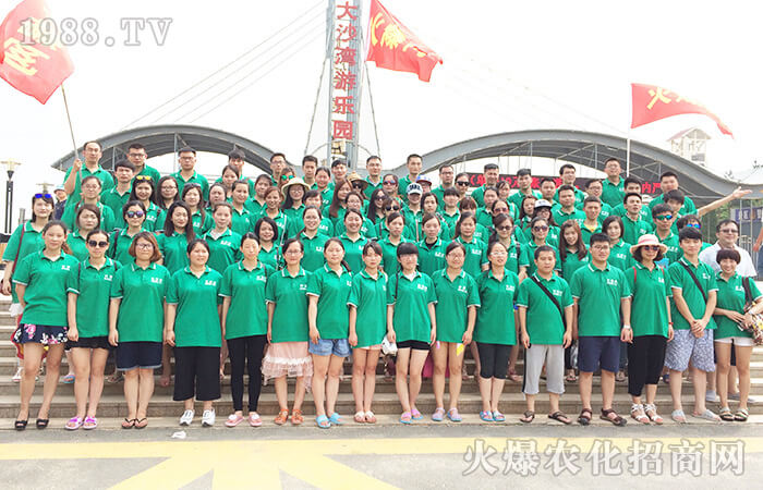 �B�u�����ഺ·�����B�Ƹ�֮��