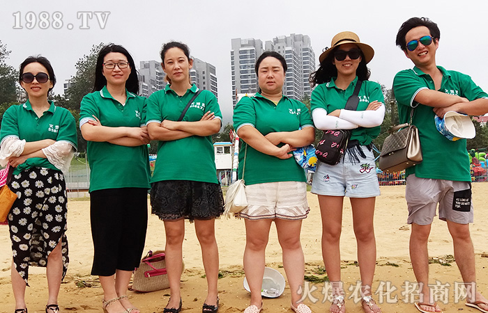 �𱬵��B�Ƹۃ�����