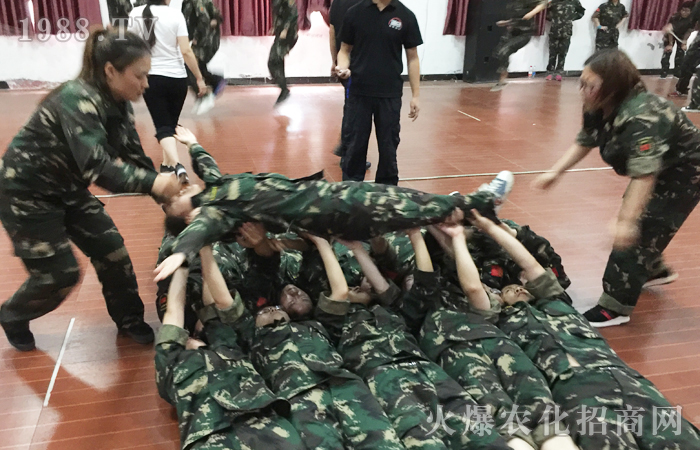 �D(zhu��n)׃�^���������B(t��i)������������ÿһ�(xi��ng)������