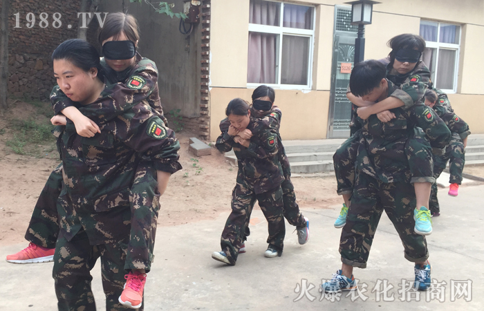 �W(xu��)���ж�����ϧ�F(xi��n)�ړ��е����ŕ��õ���������