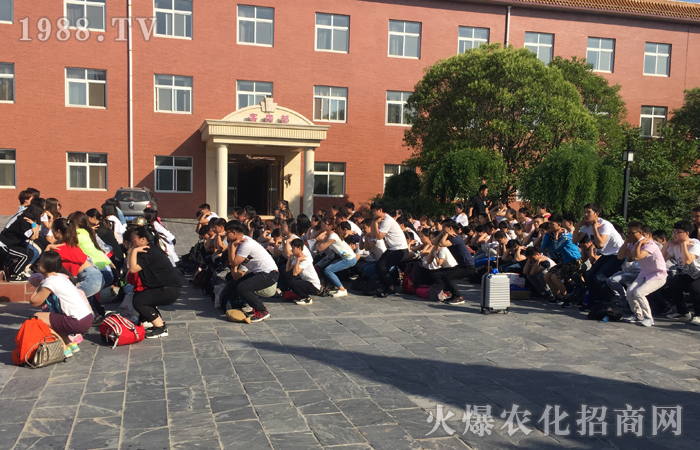 �Գ֡�������ͻ����ӭ�Ӹ��õ��Լ�