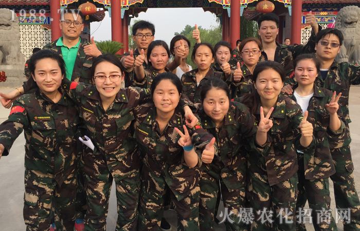 �Գ���������ͻ�ơ�ӭ�Ӹ��õ��Լ�