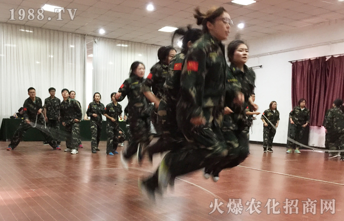 ȫ���Ը�������չ�������m(x��)����ÿһ��