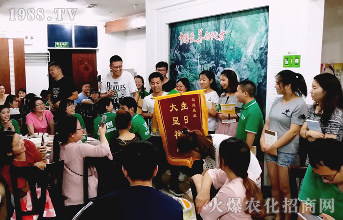 沒有比腳更長的路 沒有比人更高的山