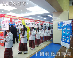 2013�Ϸʷ��Ͻ��ו�(hu��)�r(n��ng)��(zh��n)ʿ��?c��)���Ⱥ֮�Њ^������