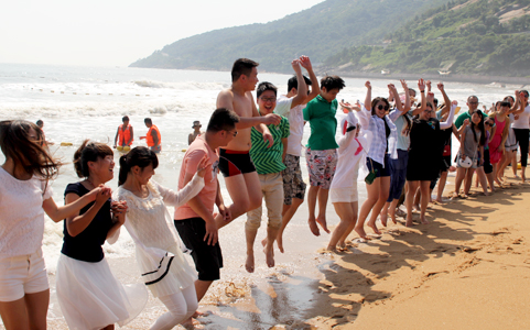 �̺��{����ɽˮ���B���֠������վ���𱬼��˘��_�