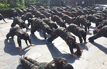 ���P�Α��P��ȫ�w�ˆT�鷸�e�W�T�I����