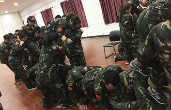 �B��ƴ������Խ���ң����Q�t����һ�Q�@����