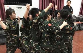 ���벻�ǆ΂��˵����o�����ǈF꠹�ͬ�ĈԳ���