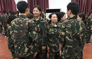 �W��ٝ�����ի@һ�����ģ�