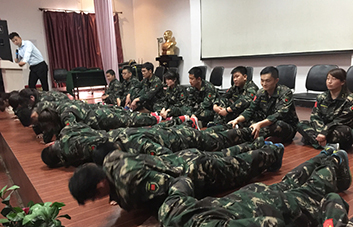 �FꠔU������Ƹ�T��Ҫ���������Y����