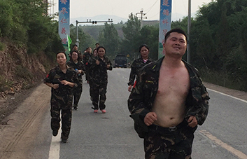 �@���H�H��ͽ�������ǈF꠵��ں���